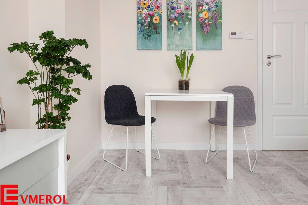 Evmerol Apartment Wroclaw Dış mekan fotoğraf